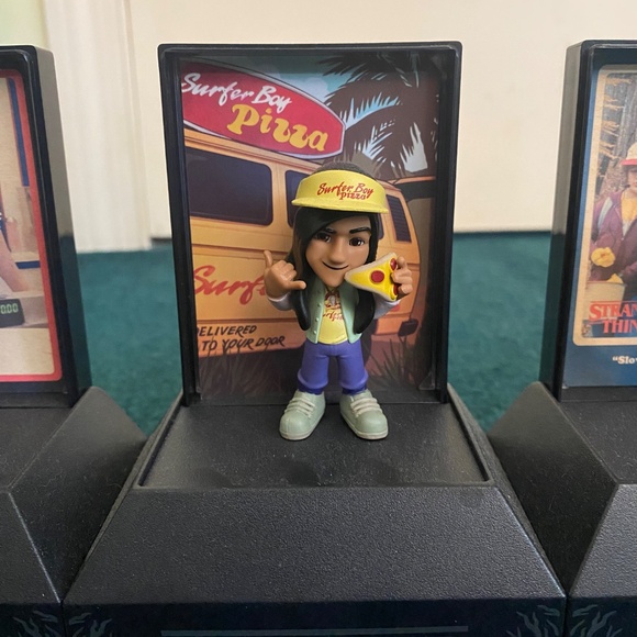 Stranger Things Capsules - Picture 4 of 12